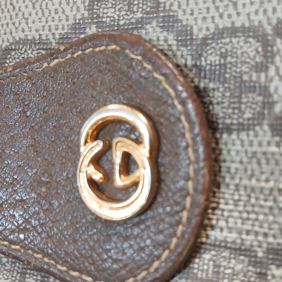 Gucci Vintage Wallet Flawed - Picture 2 of 16